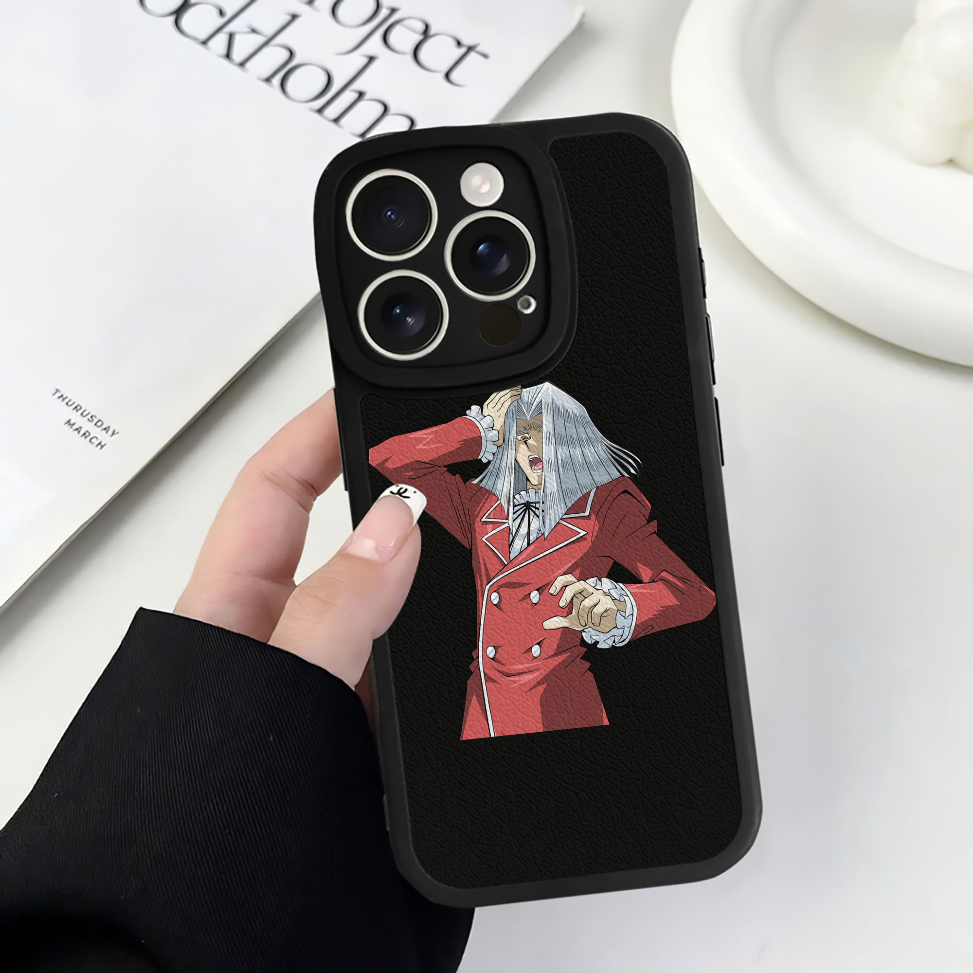 （画像用） 遊☆戯☆王 Yu-Gi-Oh! 【iPhone 16シリーズ対応】シリコンスマホケース（レザー調） 材質：シリコン